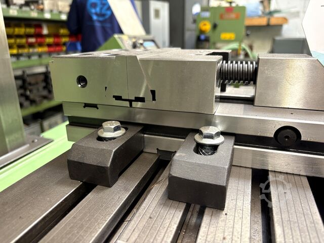 Mašina vise RÖHM MSR