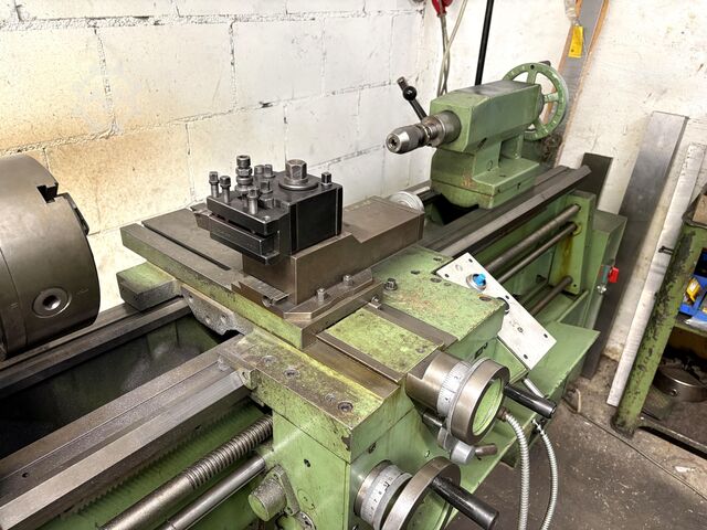 Torno de centro y torno de husillo de avance PRVOMAJSKA TNP 380