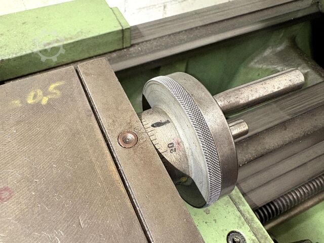 Torno de centro y torno de husillo de avance PRVOMAJSKA TNP 380