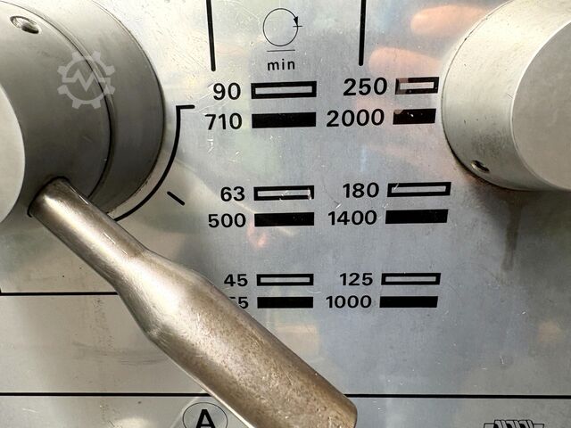 Torno de centro y torno de husillo de avance PRVOMAJSKA TNP 380