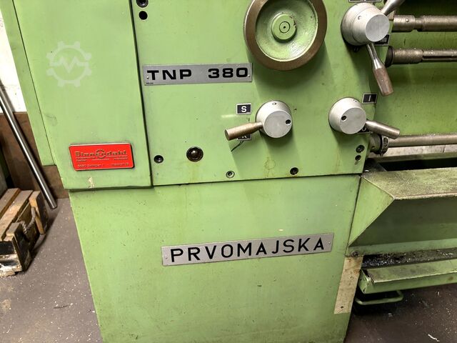 Torno de centro y torno de husillo de avance PRVOMAJSKA TNP 380