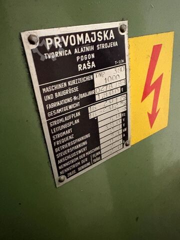 Torno de centro y torno de husillo de avance PRVOMAJSKA TNP 380