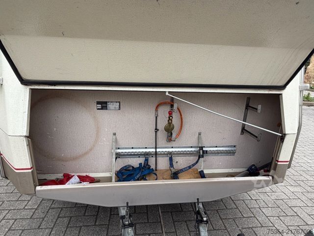 Caravan DETHLEFFS New Line RT 2 A Wohnwagen Festbett Fahrradträger