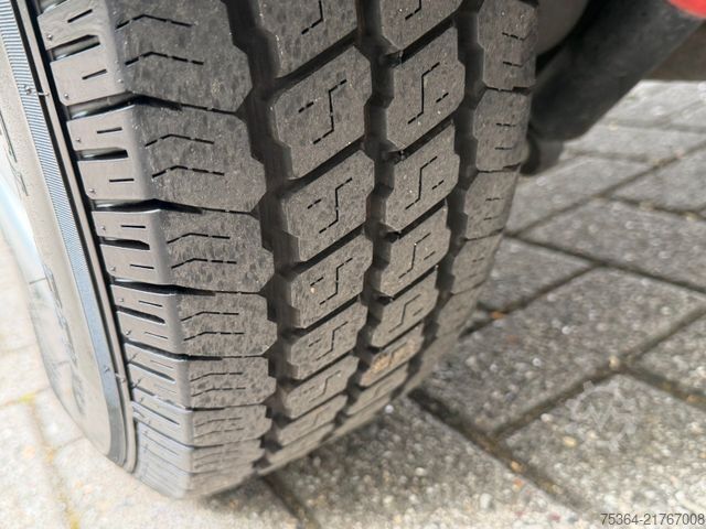 Caravan DETHLEFFS New Line RT 2 A Wohnwagen Festbett Fahrradträger