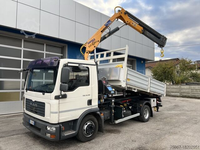 Trostrani kiper kamion sa dizalicom MAN TGL 12.210