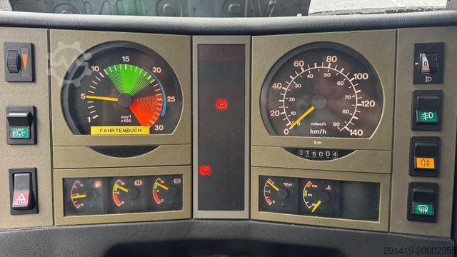 Camión plataforma elevadora MAN 18.272 4x2 Hubsteiger Bj 1995