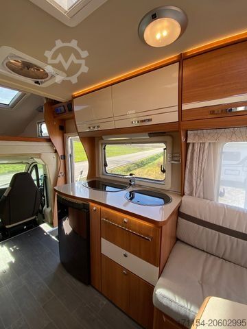 Alkovový obytný vůz EURAMOBIL Terrestra A 570 HS, Hubstützen, AHK, SAT,Luftfed