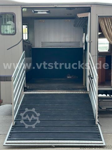 Állatszállító jármű RENAULT Master Maxi 160CDi BÖCKMANN 3 Pferde Wohnteil