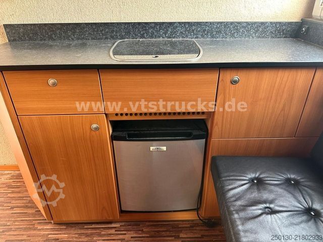 Állatszállító jármű RENAULT Master Maxi 160CDi BÖCKMANN 3 Pferde Wohnteil