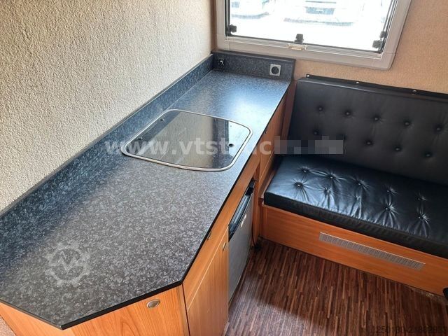 Állatszállító jármű RENAULT Master Maxi 160CDi BÖCKMANN 3 Pferde Wohnteil