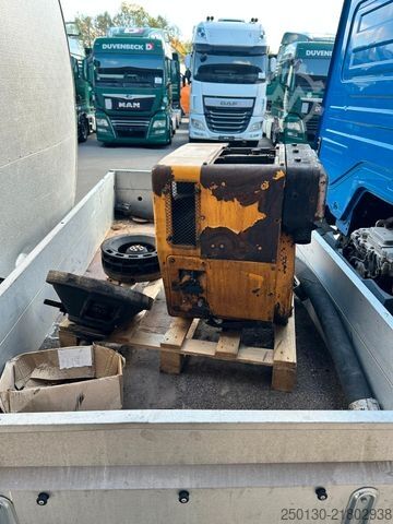Furgone personalizzato MERCEDES-BENZ Atego 816 4x2 BL Asphaltpritze/Fahrgestell