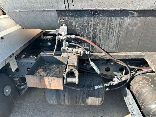 Furgone personalizzato MERCEDES-BENZ Atego 816 4x2 BL Asphaltpritze/Fahrgestell