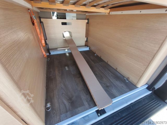 Camper LMC INNOVAN PURE 600, Automatik