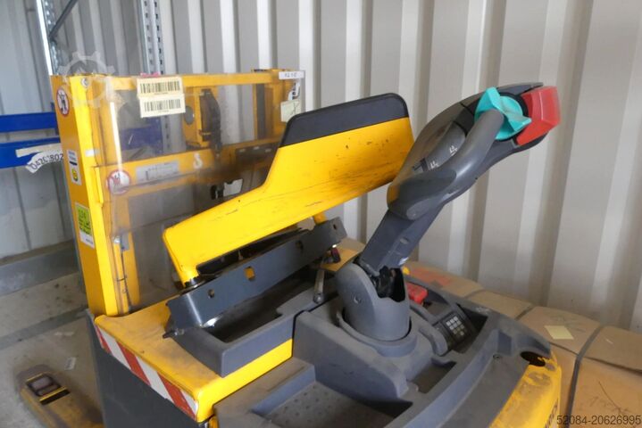 Jungheinrich - alacsonyrakodó targonca Jungheinrich 24V 3 PZ? 375