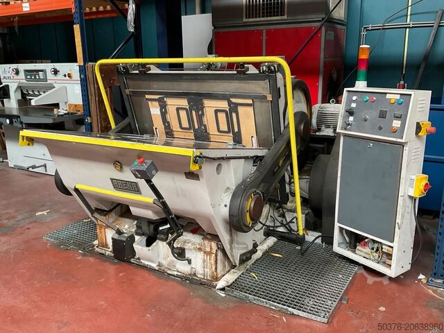 Håndfodret tung stansemaskine med fladbed Tosi (Verona - Italy) 144 x 104