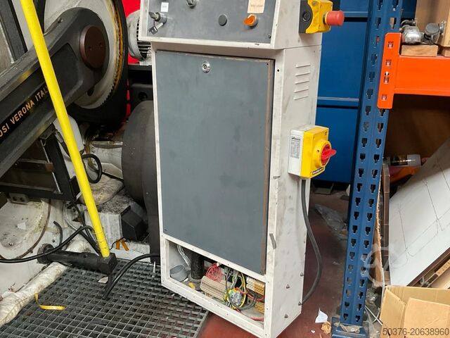 Håndfodret tung stansemaskine med fladbed Tosi (Verona - Italy) 144 x 104