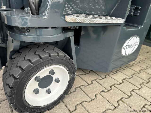 Vierwegheftruck Combilift CB3000// LPG // 2017 year /Toyota engine