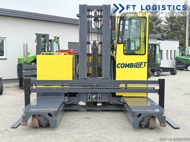 Négymenetes targoncá Combilift C3000STE TRIPLEX WIDE POSITIONER CABIN
