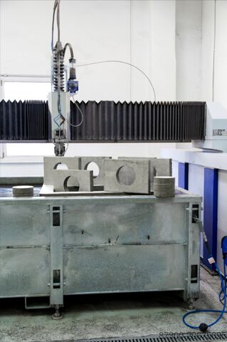 Bearbeitungszentrum Eckert Cutting Technology GmbH Opal Waterjet Stone Version
