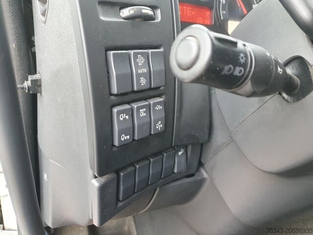 Kølebil RENAULT D 19  WIDE 280 - E6 - MULTITEMP