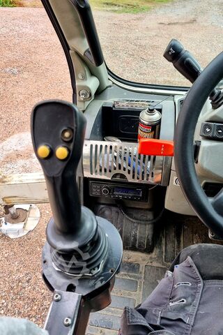 Carretilla de brazo telescópico Merlo ROTO 40.26 MCSS