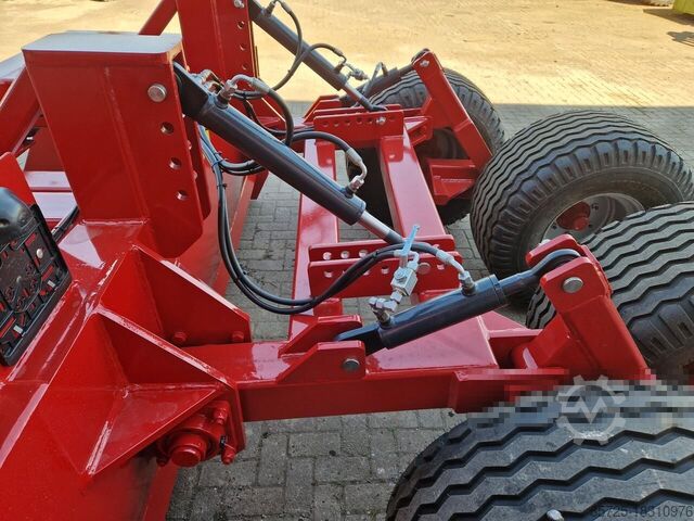 Lovarda tervező Bizon AGM