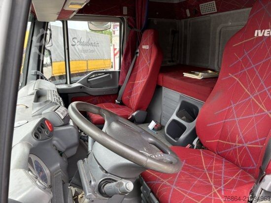 Vrachtwagen met bakwagen IVECO STRALIS AD,KOFFER MIT SCHIEBETüR, LBW AUTOMATIK, E5