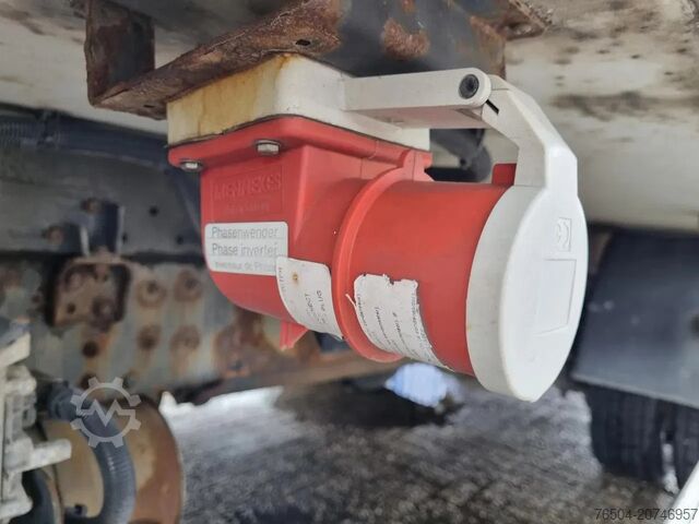 Kühl-/Tiefkühltransport Volvo FL 12.240 Kuhlkoffer Carrier Supra 850 BITEMP -...