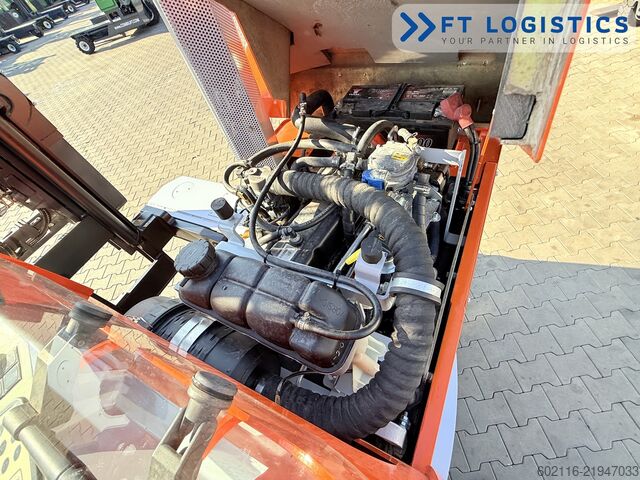 Carretilla retráctil de 4 vías Hubtex DQ45G DUPLEX 5000 FORK-POSITIONER CABIN