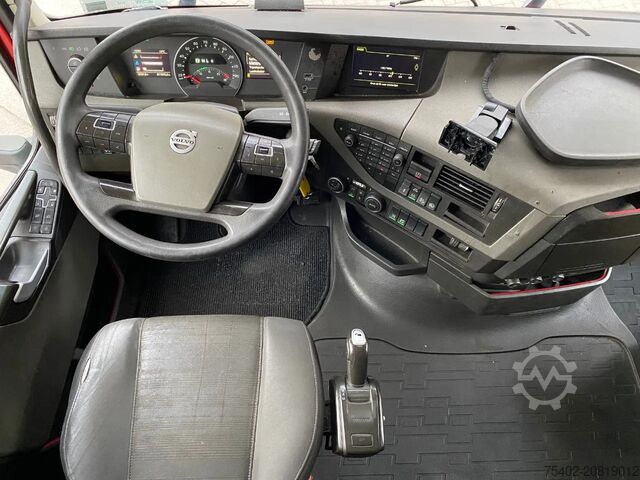 Standard-SZM Volvo FH 13.420 Globetrotter / Mega / 2x Tank