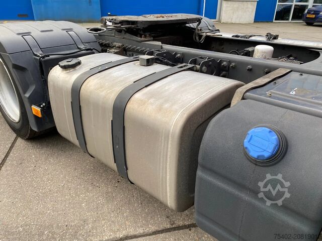 Standard-SZM Volvo FH 13.420 Globetrotter / Mega / 2x Tank