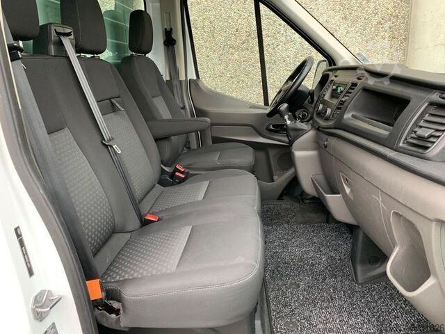 Bestelwagen Ford Transit 350 + Sponda idraulica