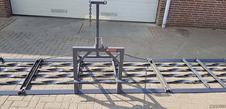 Weidesleep trilijzer meadow aerator  Weidesleep trilijzer