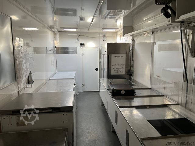 Aangepaste bestelwagen IVECO 70C17 Fleisch Theke Solar Heizung Kühler Kamera