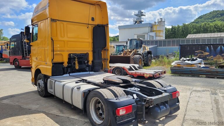 Volumetrekker DAF XF 460 FT SSC Standklima Retarder Mega