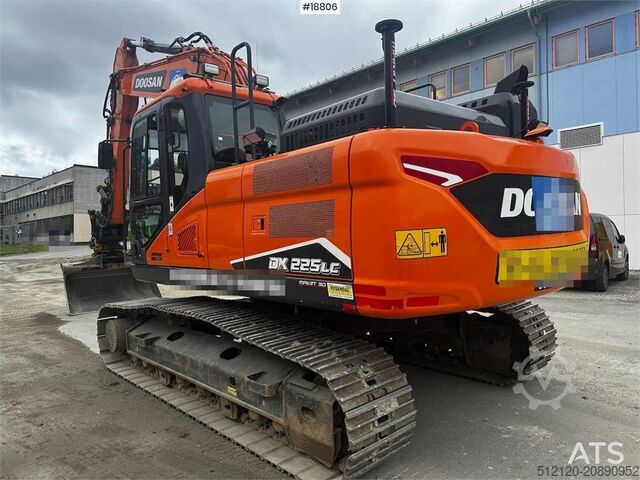 Excavadora sobre orugas Doosan DX225LC