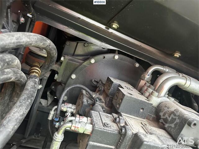 Excavadora sobre orugas Doosan DX225LC