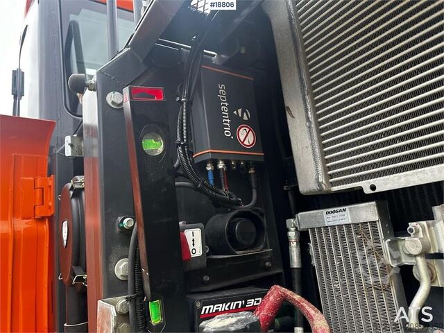 Excavadora sobre orugas Doosan DX225LC