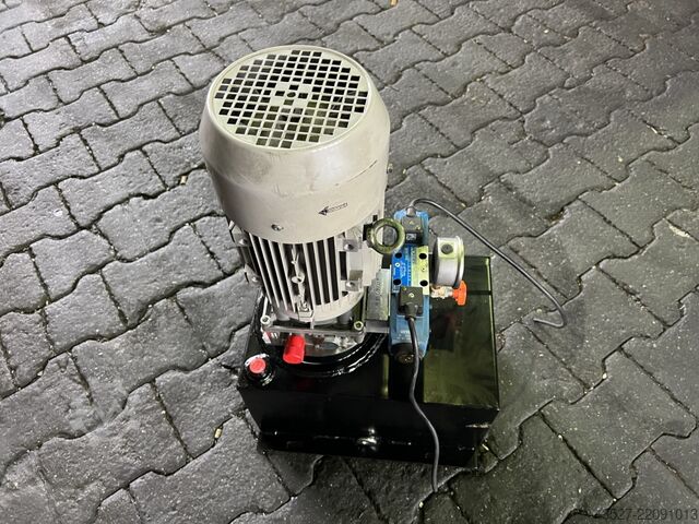 Hydraulikaggregat AC-MOTOREN FBPA 90L-4 + 14l Behälter