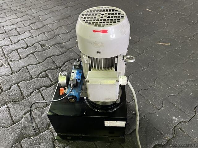 Hydraulikaggregat AC-MOTOREN FBPA 90L-4 + 14l Behälter