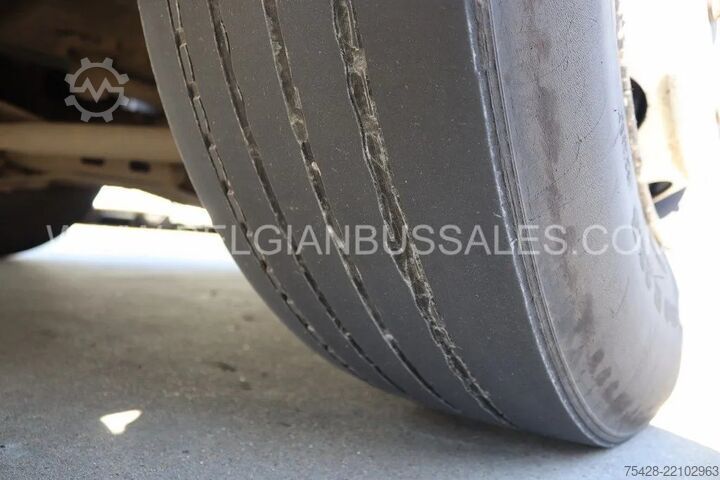 Intercitybusz Mercedes-Benz Intouro ME / 13.0m / Manual / Euro 5