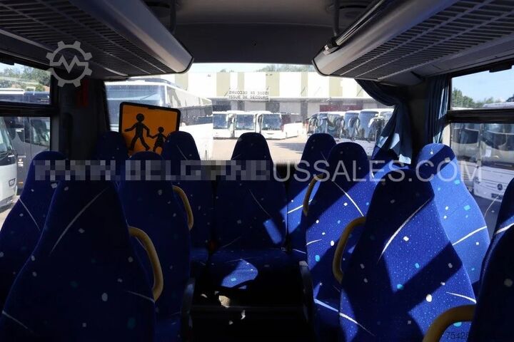 Intercitybusz Mercedes-Benz Intouro ME / 13.0m / Manual / Euro 5