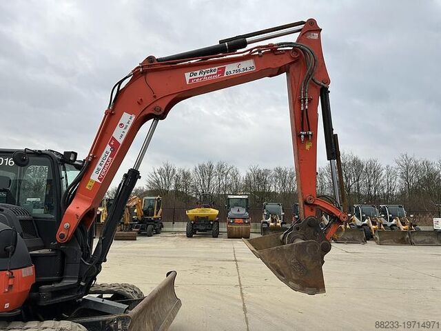 Midibagger Kubota KX080-4A2