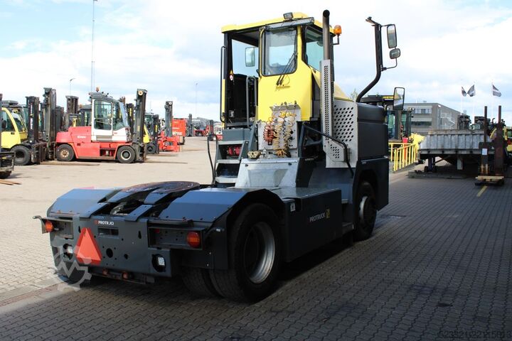 Tracteur de terminal MOL RM255 4X4