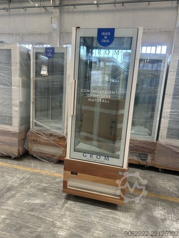 Vetrina refrigerata verticale espositiva ISA Cristal Tower 725 RV TB R290