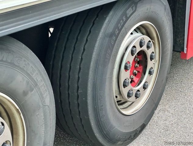 Chladírenský návěs SCHMITZ CARGOBULL SCB*S3B SCHMITZ COOLING LIFT AXLE DHOLLANDIA TAI