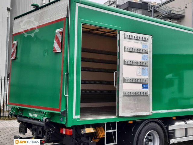 Φορτηγό κουτί (κουρμπαριστό) MERCEDES-BENZ 1824 L ACTROS Koffer 7,35 m mit Tür + LBW 2t