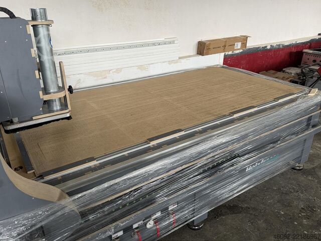 CNC ahşap portal freze makinesi Bessler Speed 2513