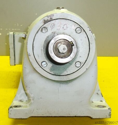 Motorreductor 0,55 kW 62 rpm SSB DFG-10-0410.204.42-B3