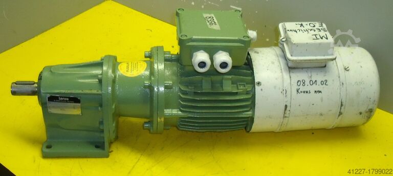 Motorreductor de 1,1 kW, 320 rpm Lenze 43.550.64026